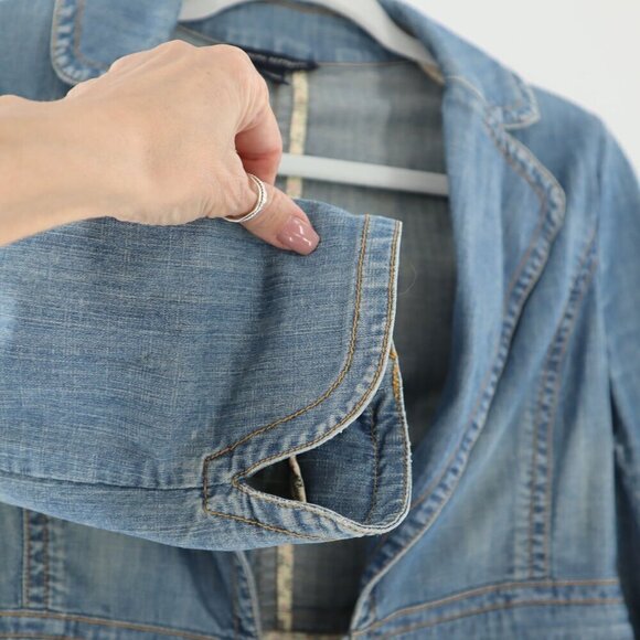 Banana Republic Blue Jean Jacket - Picture 5 of 6